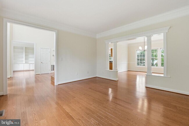 Building Photo - 1414 Hague Dr SW