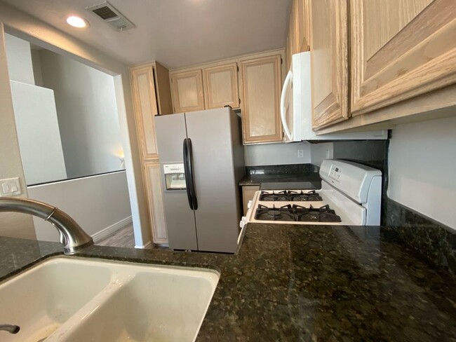 Building Photo - Charming 2 Bedroom 2.5 Bath Home In Poway