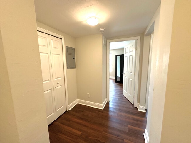 Building Photo - 18478 Tulip Rd