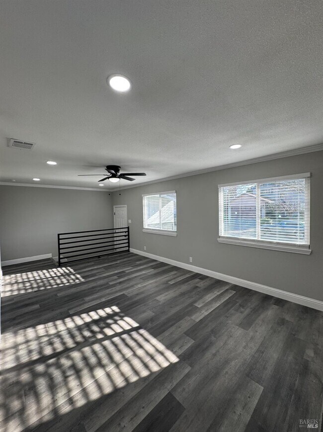 Building Photo - 124 Purdue Dr