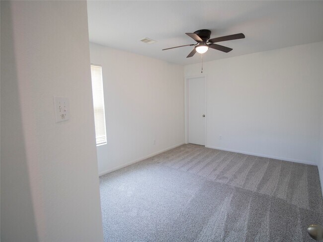 Building Photo - 2314 Zephyr Ln