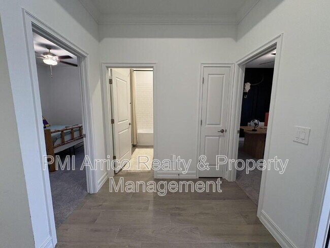 Building Photo - 11679 74th Cir E