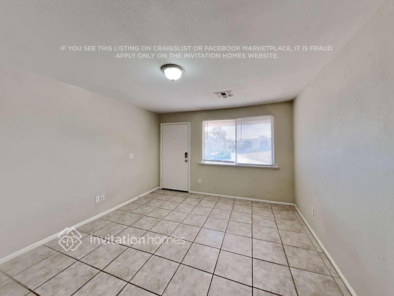 Building Photo - 1314 E Mercer Ln