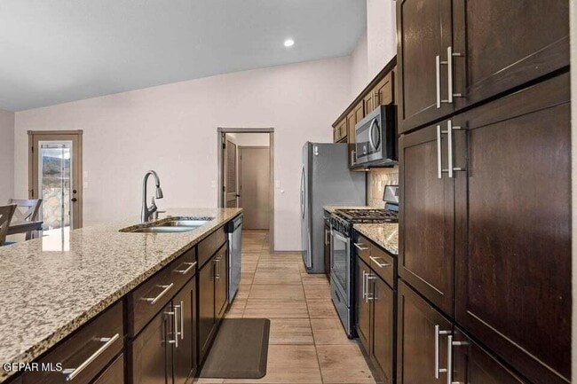 Building Photo - 1917 Tim Foster St