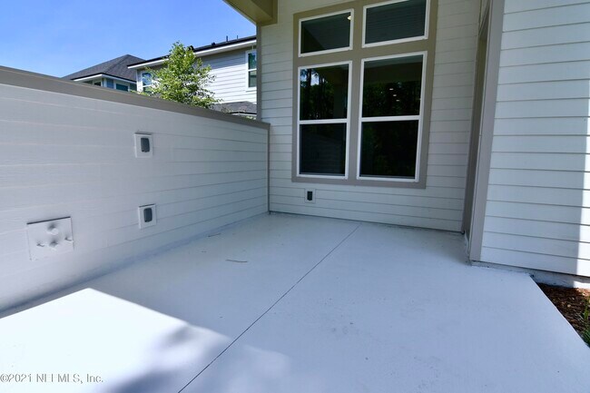 Building Photo - 538 Vista Lake Cir