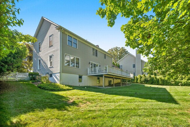 Building Photo - 31 Old Wagon Rd