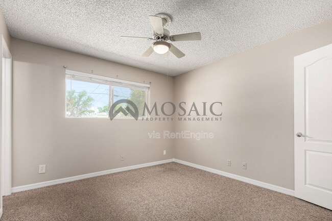 Building Photo - 426 E 8th Ave