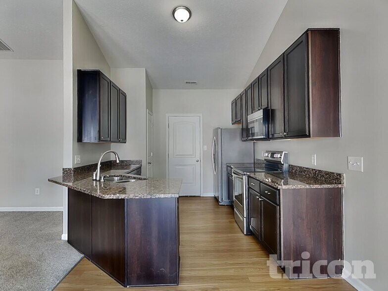 Building Photo - 4907 Long Iron Dr