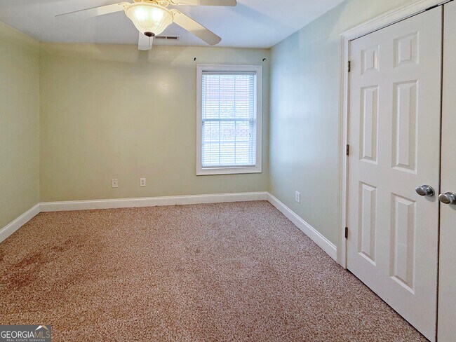 Building Photo - 37 Walton Creek Dr SW