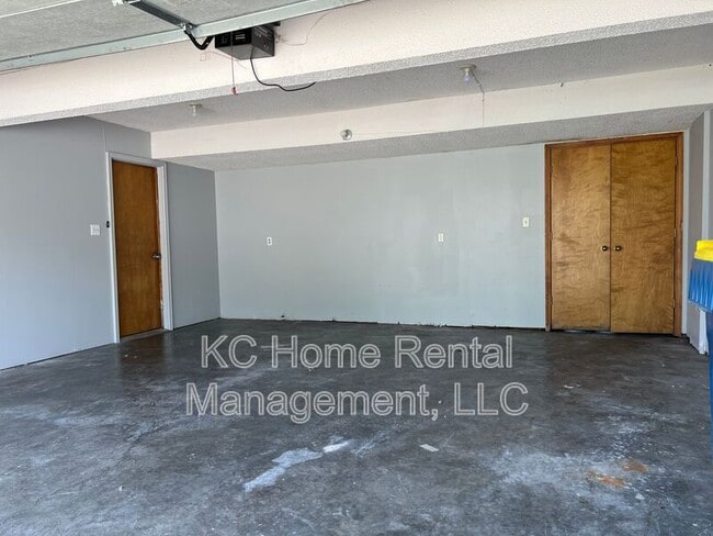 Building Photo - 610 Susanne Ct