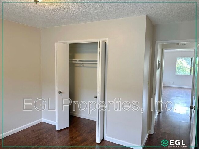 Building Photo - 14727 Prairie Ave