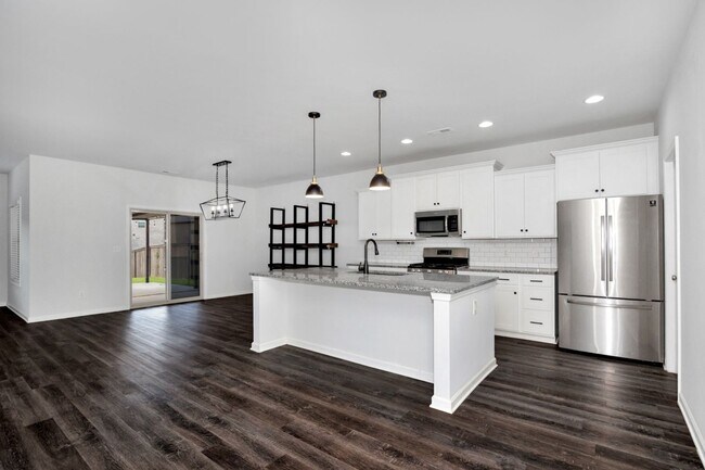 Building Photo - Beautiful 4-Bedroom Home with Office, Bonus Room, and Large Backyard