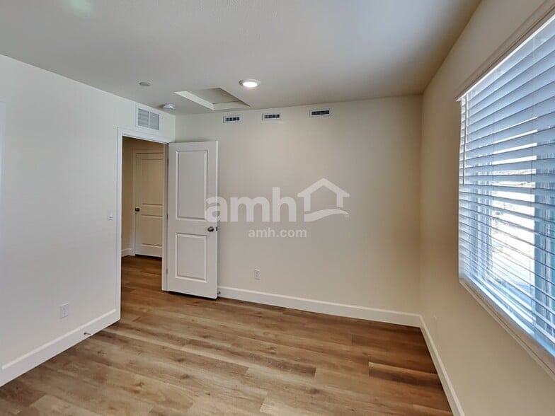 Building Photo - 148 Nico Azalea Ln