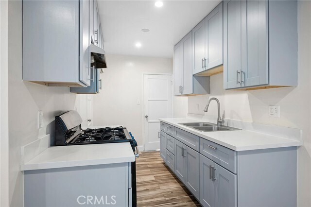 Primary Photo - 2930 Fairmount Ave