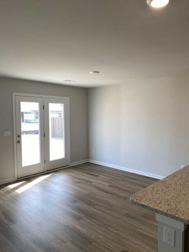 Building Photo - 205 Chubbs Ln