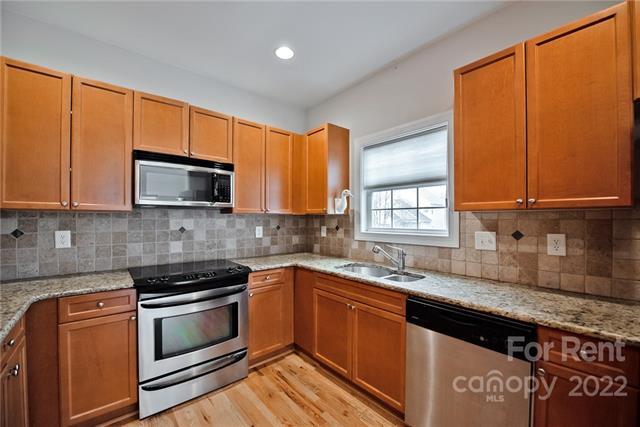 Building Photo - 20305 Harroway Dr
