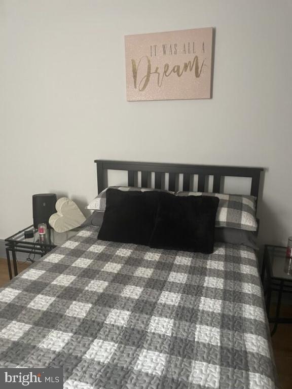 Building Photo - 1324 Locust St