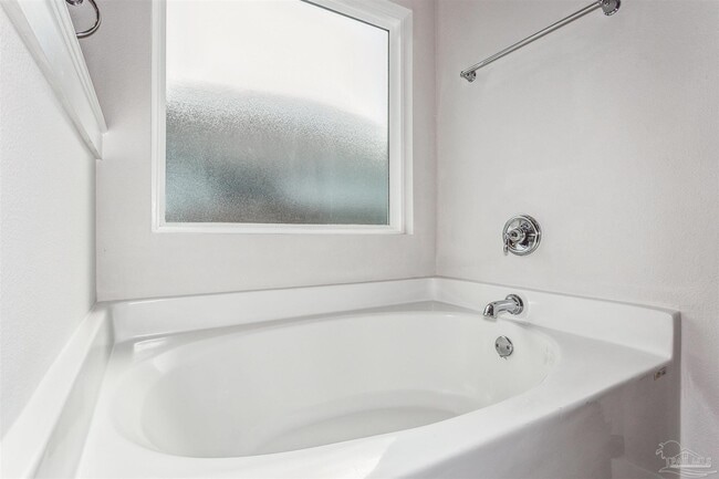 Building Photo - 3285 Southwind Dr