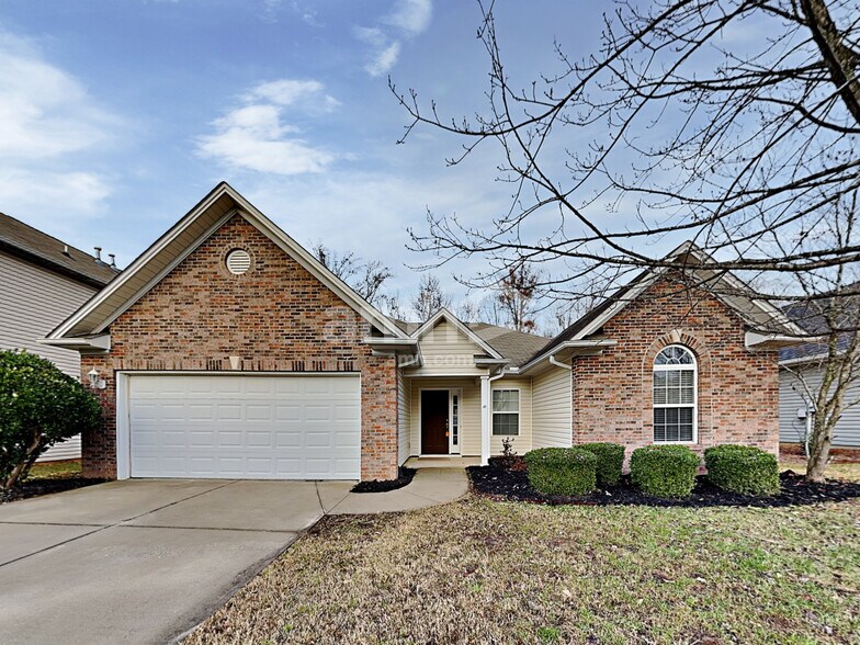 Primary Photo - 16 Slow Creek Dr