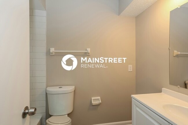 Building Photo - 3 Bedroom Pet-Friendly Home in Jacksonville, FL with Main Street Renewal