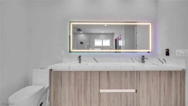 Building Photo - 1029 NW 35th Pl