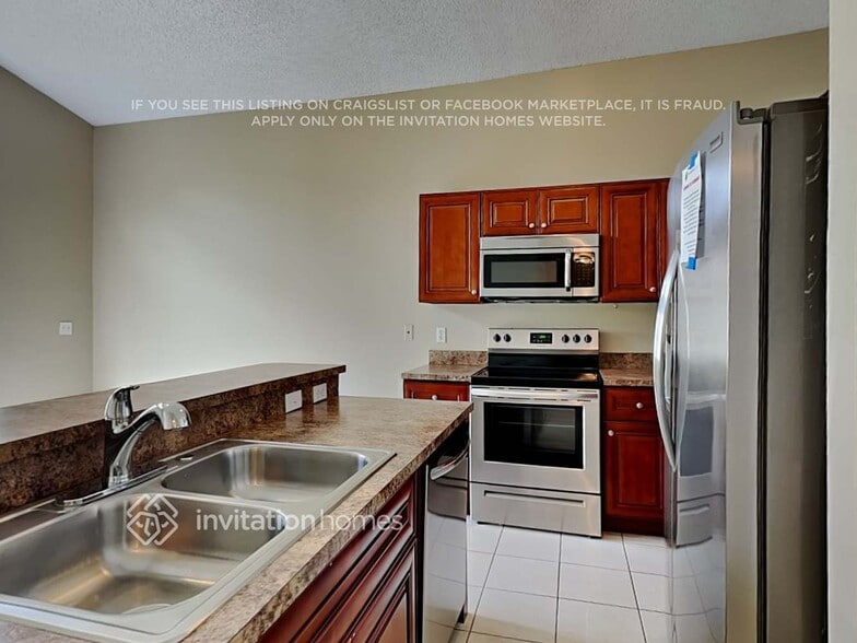 Building Photo - 1876 SW 177th Terrace