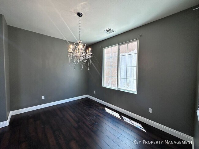Building Photo - 10076 Bright Charisma Ct