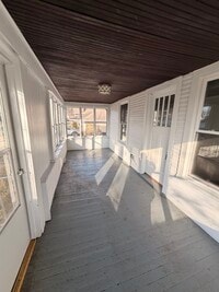 Building Photo - 856 Woodlawn Ave