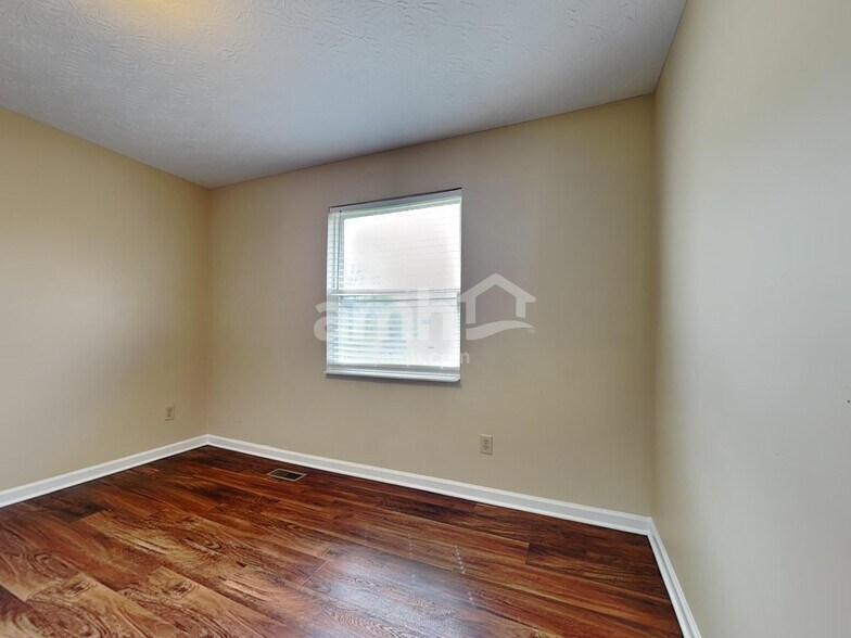 Building Photo - 45 Saddle Creek Ln