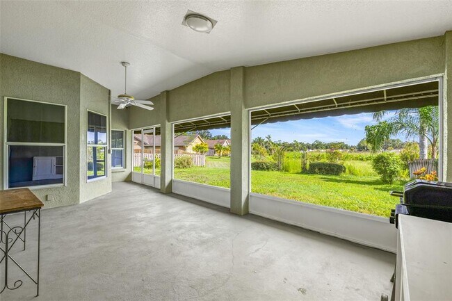 Building Photo - 16521 Lake Heather Dr