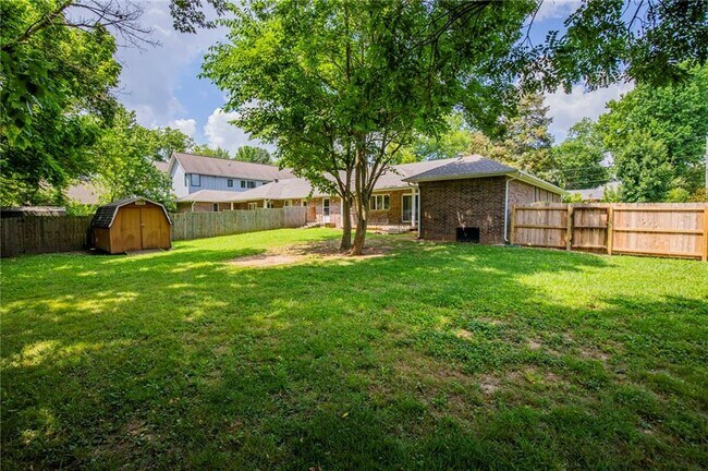 Building Photo - 301 SW C St