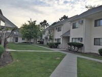 Building Photo - 1314 North Ave