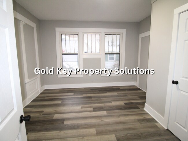 Building Photo - Updated 3 BR 1 BA House with Covered Porch and Central Air (SECTION 8 APPROVED)