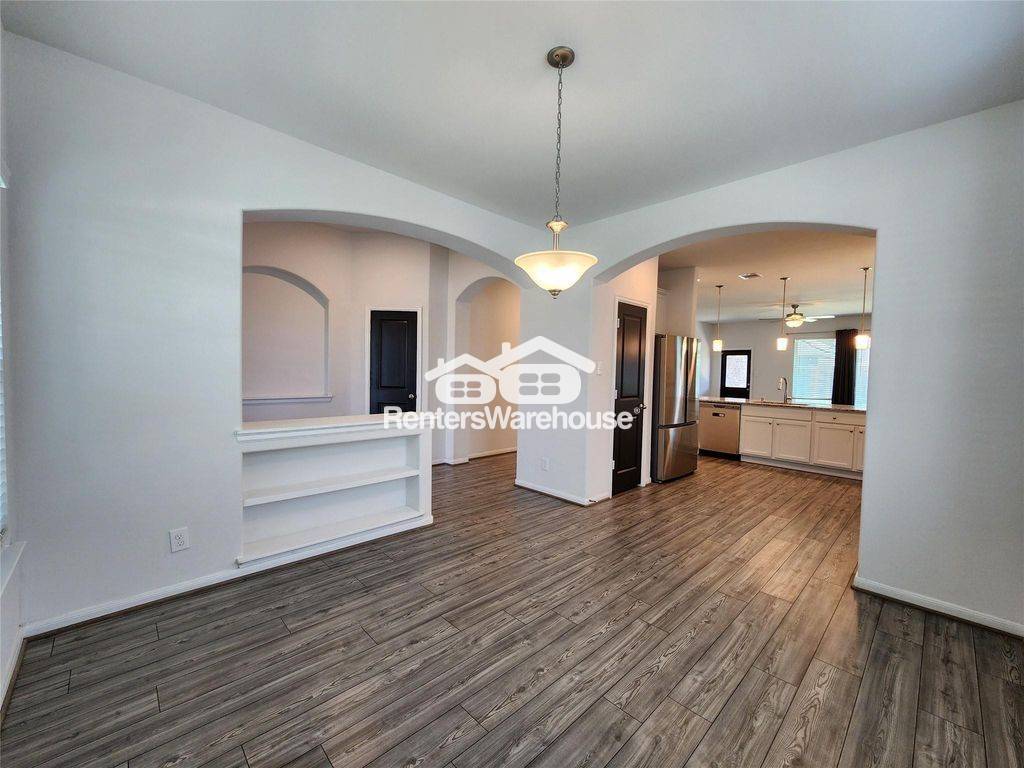 Building Photo - 411 Alaska Cedar Dr