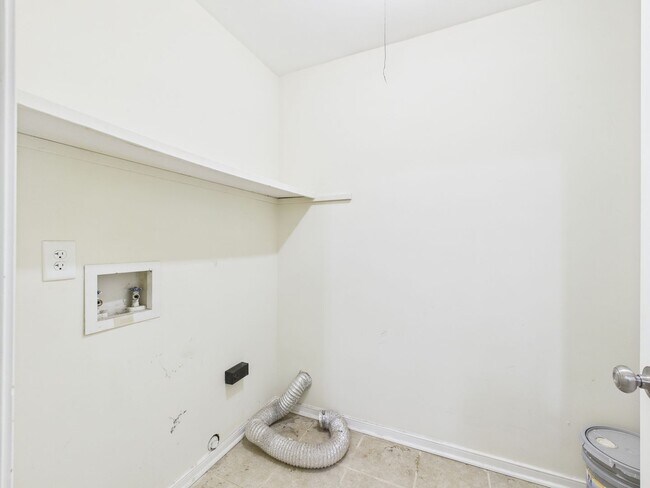 Building Photo - 9106 Barnwell Cir
