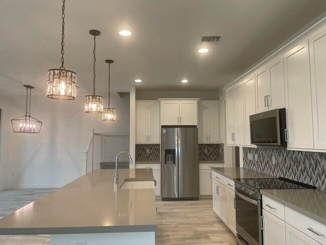 Building Photo - 8792 Antarus Dr