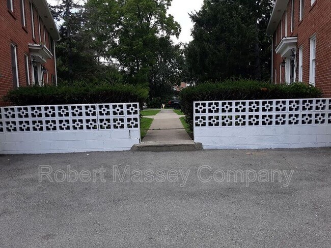 Building Photo - 2212 Steier Ln