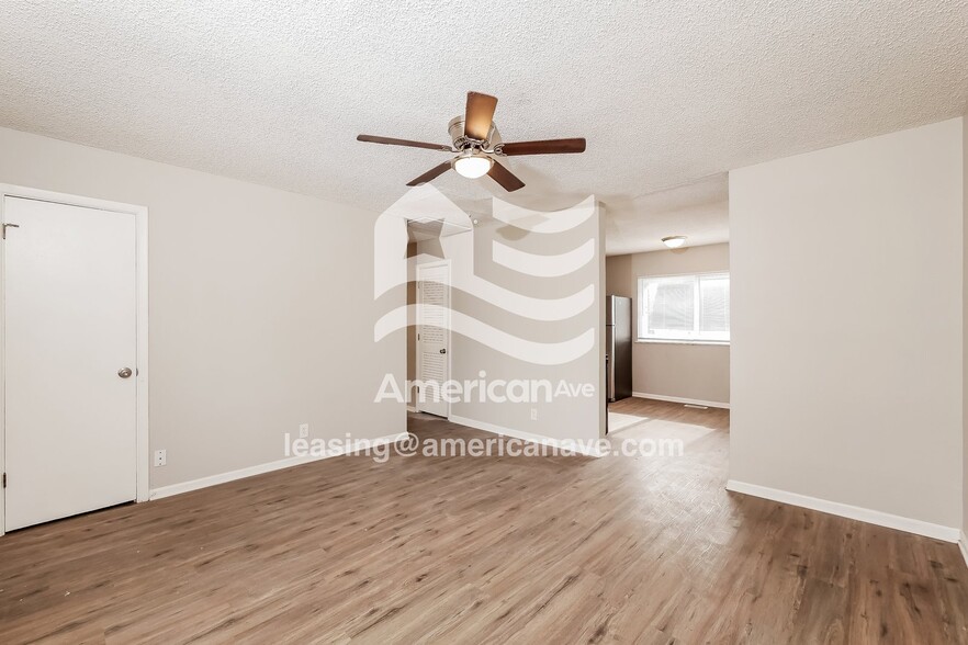 Building Photo - 4709 E 33rd St