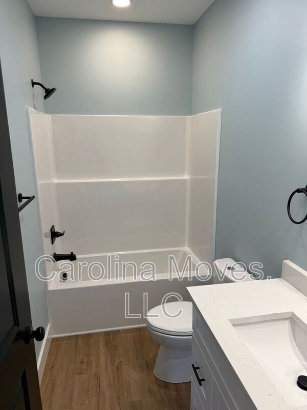 Building Photo - 7 2nd Ave