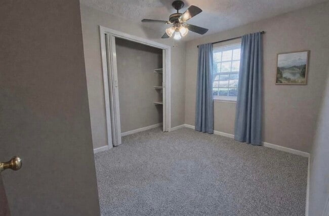 Building Photo - 1400 Hartland Woods Way