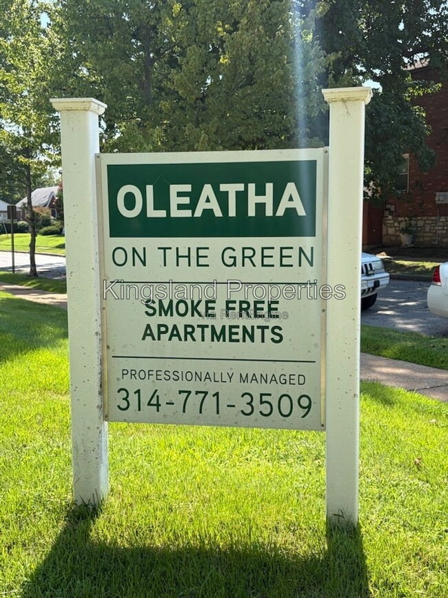 Building Photo - 4996 Oleatha Ave