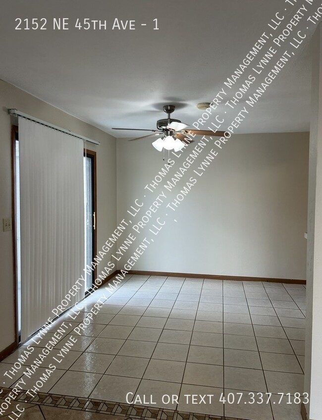 Building Photo - 2152 NE 45th Ave