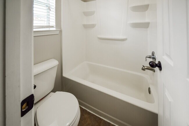 Building Photo - 9069 Gavin Dr