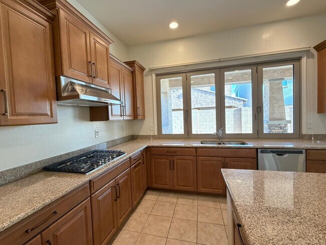 Building Photo - 9541 E Theia Dr