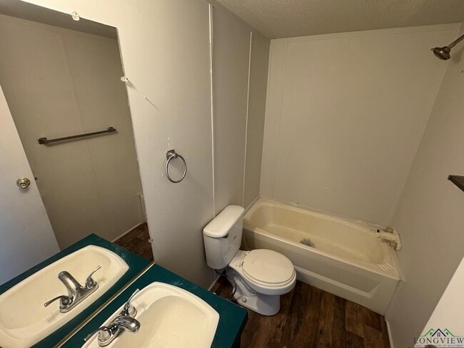 Building Photo - 268 Joy Ln