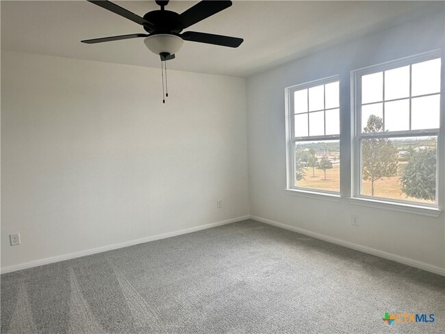 Building Photo - 124 Rollingwood Dr