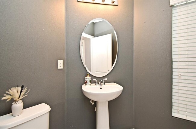 Building Photo - 475 Nadeau Way