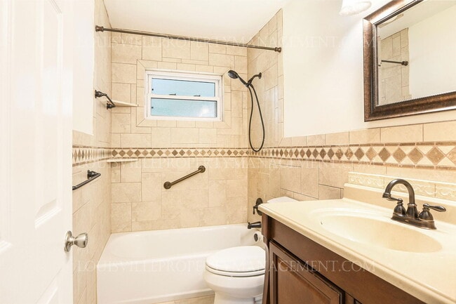 Building Photo - 7610 Norwich Blvd