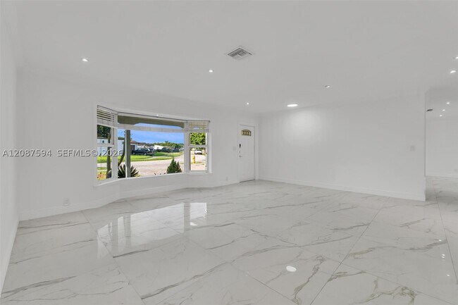 Building Photo - 14241 SW 83rd St