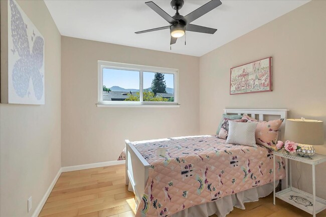 Building Photo - 6640 Bunker Hill Ct